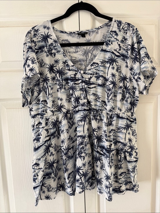 Navy skull Palm Print V-Neck Tunic Top